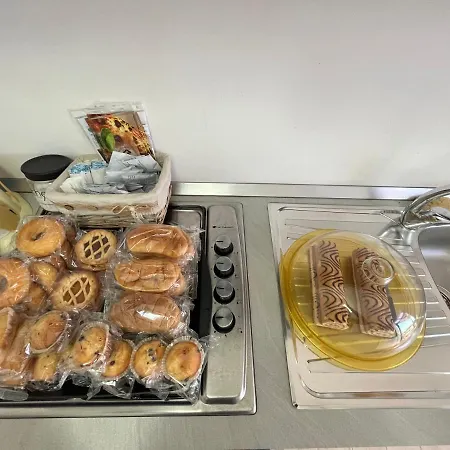 Santorini Bed & Breakfast 3*