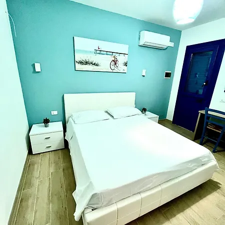 Santorini Bed & Breakfast 3*